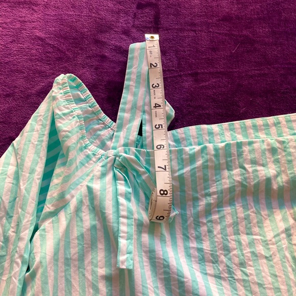 Cold shoulder blouse - Picture 5 of 7